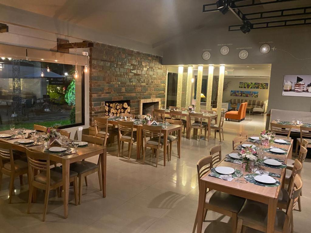 Howard Johnson Hotel ירבה בואנה מראה חיצוני תמונה