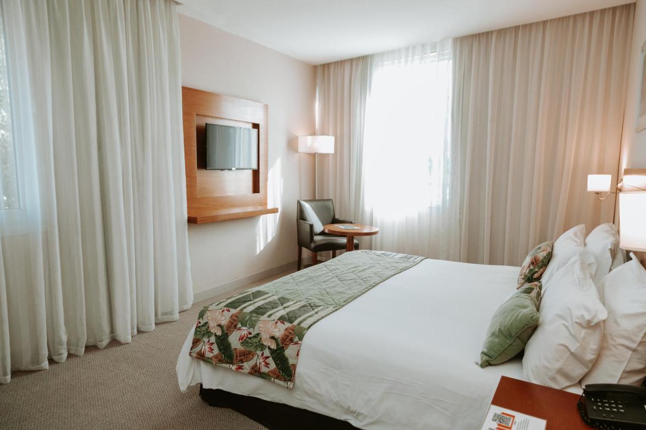 Howard Johnson Hotel ירבה בואנה מראה חיצוני תמונה