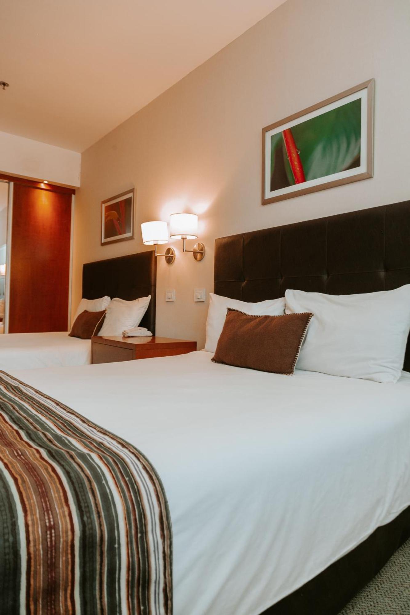Howard Johnson Hotel ירבה בואנה מראה חיצוני תמונה