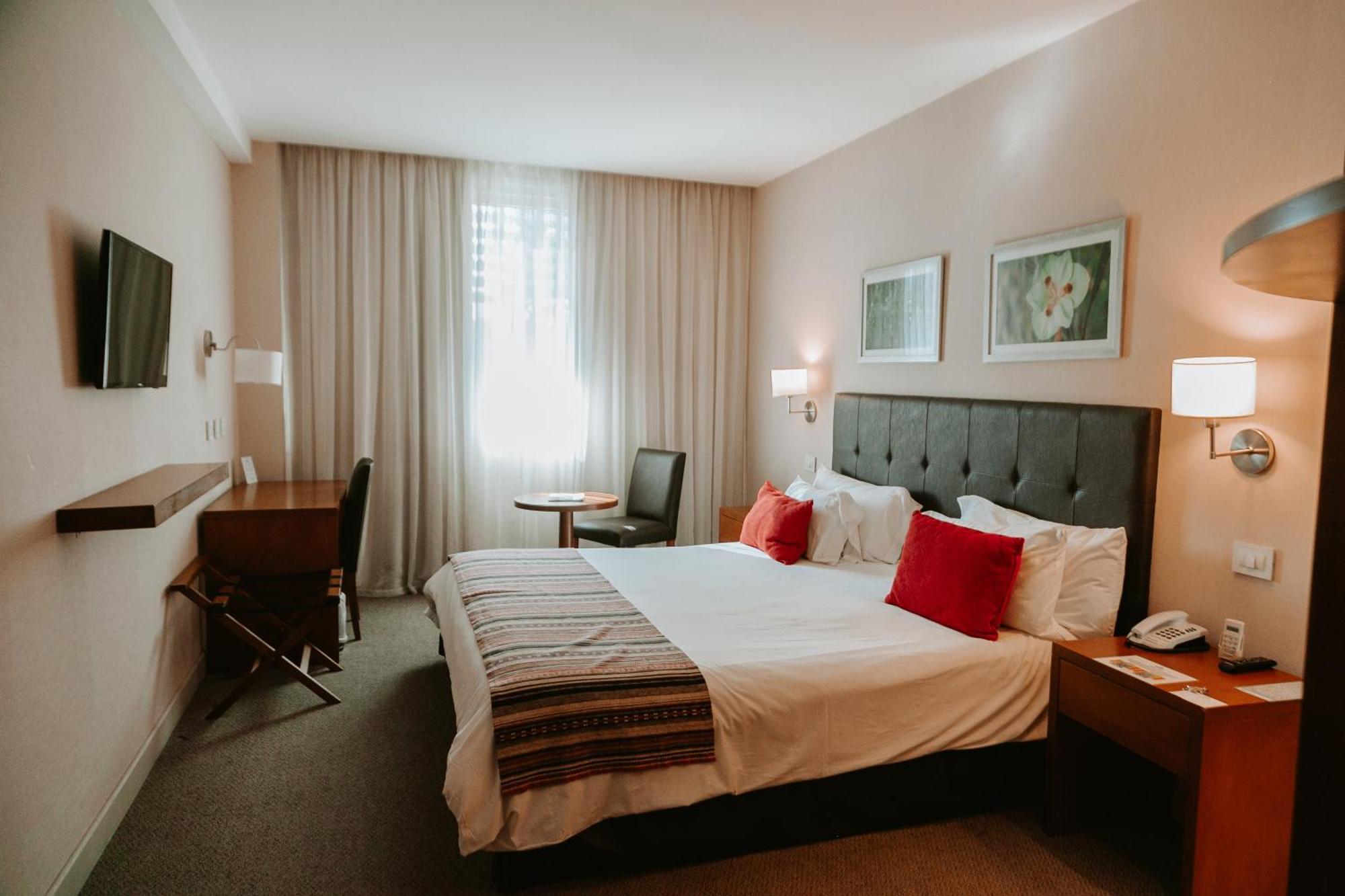 Howard Johnson Hotel ירבה בואנה מראה חיצוני תמונה
