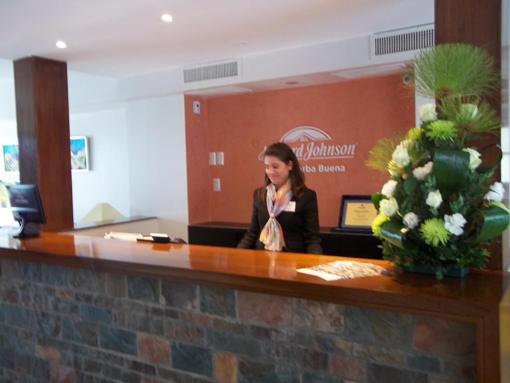 Howard Johnson Hotel ירבה בואנה מראה חיצוני תמונה