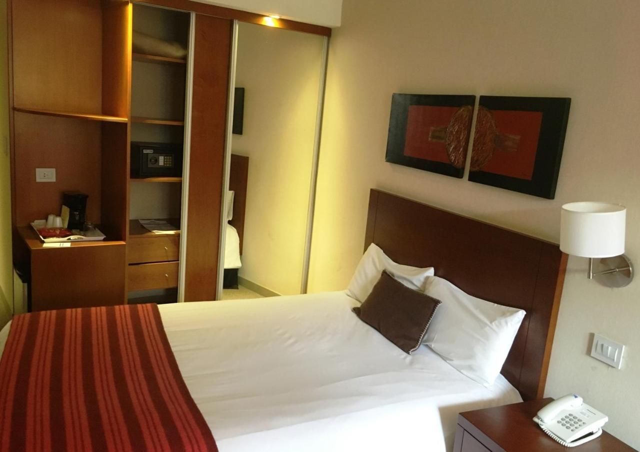 Howard Johnson Hotel ירבה בואנה מראה חיצוני תמונה
