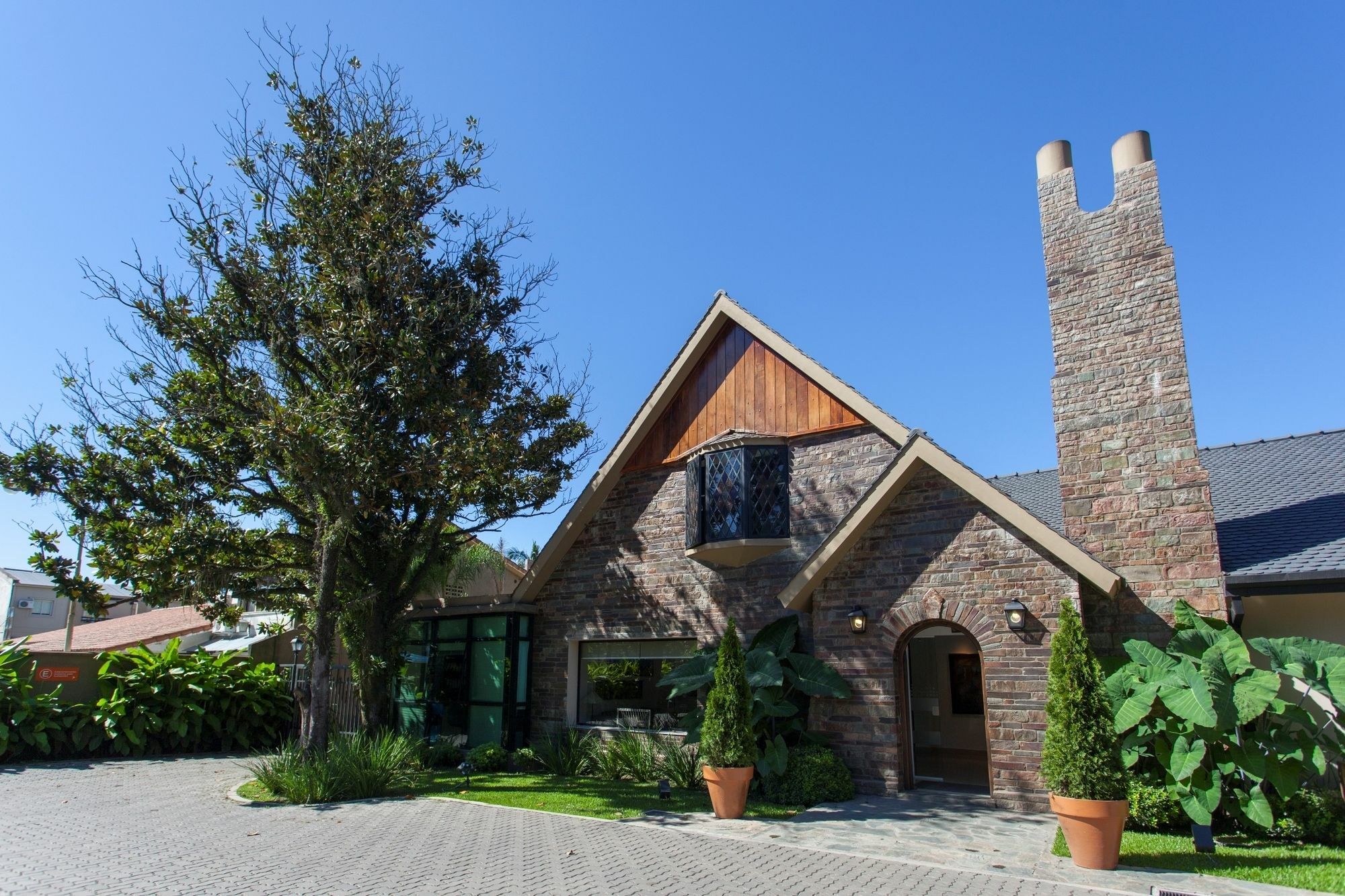 Howard Johnson Hotel ירבה בואנה מראה חיצוני תמונה